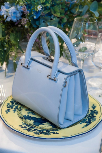 Fotoservizio/SS 2019/WOMEN/PRESENTAZIONE/SERAPIAN/DP2/38