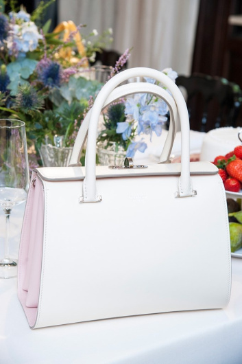 Fotoservizio/SS 2019/WOMEN/PRESENTAZIONE/SERAPIAN/DP2/34