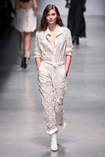 Fotoservizio/SS 2019/WOMEN/SFILATA/PHILOSOPHY DI LORENZO SERAFINI/DP2/1