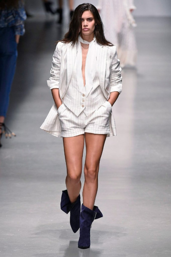 Fotoservizio/SS 2019/WOMEN/SFILATA/PHILOSOPHY DI LORENZO SERAFINI/DP2/13
