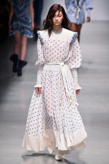 Fotoservizio/SS 2019/WOMEN/SFILATA/PHILOSOPHY DI LORENZO SERAFINI/DP2/14