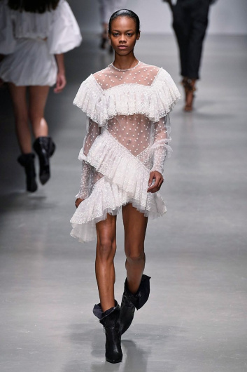 Fotoservizio/SS 2019/WOMEN/SFILATA/PHILOSOPHY DI LORENZO SERAFINI/DP2/4