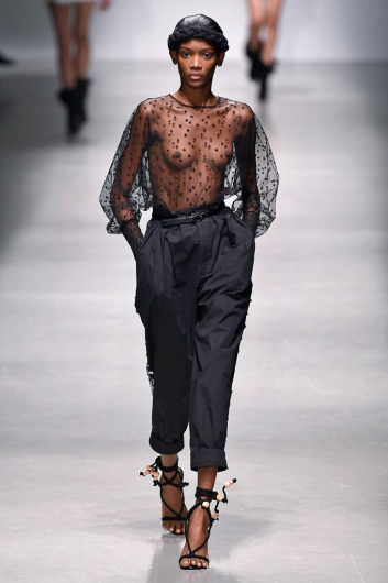 Fotoservizio/SS 2019/WOMEN/SFILATA/PHILOSOPHY DI LORENZO SERAFINI/DP2/5