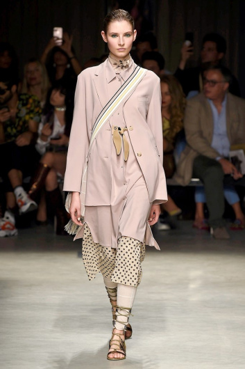 Fotoservizio/SS 2019/WOMEN/SFILATA/CIVIDINI/DP2/4