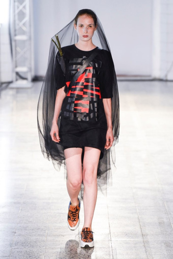 Fotoservizio/SS 2019/WOMEN/SFILATA/A.F.VANDEVORST/DP2/7