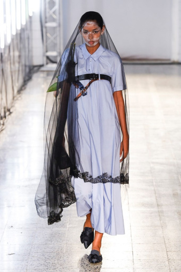 Fotoservizio/SS 2019/WOMEN/SFILATA/A.F.VANDEVORST/DP2/18