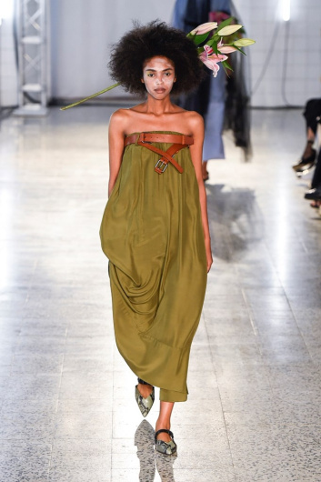 Fotoservizio/SS 2019/WOMEN/SFILATA/A.F.VANDEVORST/DP2/19