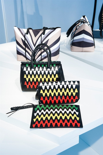Fotoservizio/SS 2016/WOMEN/ELENA GHISELLINI/DP2/18
