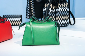 Fotoservizio/SS 2016/WOMEN/ELENA GHISELLINI/DP2/32