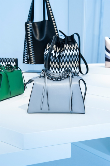 Fotoservizio/SS 2016/WOMEN/ELENA GHISELLINI/DP2/35
