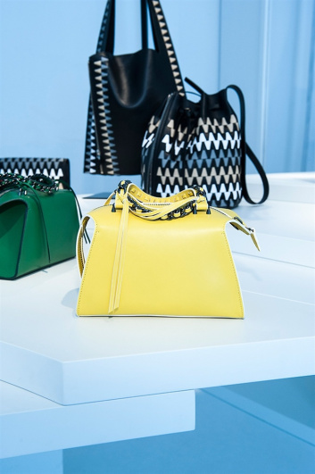 Fotoservizio/SS 2016/WOMEN/ELENA GHISELLINI/DP2/36