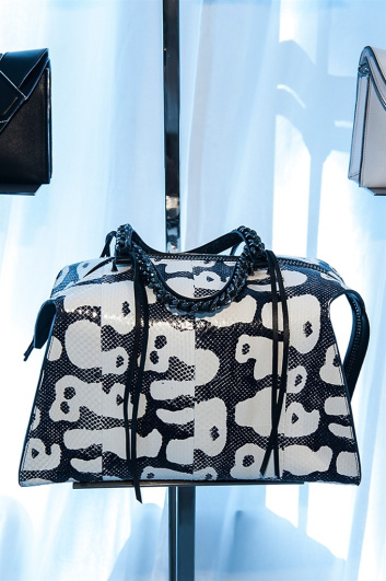 Fotoservizio/SS 2016/WOMEN/ELENA GHISELLINI/DP2/48
