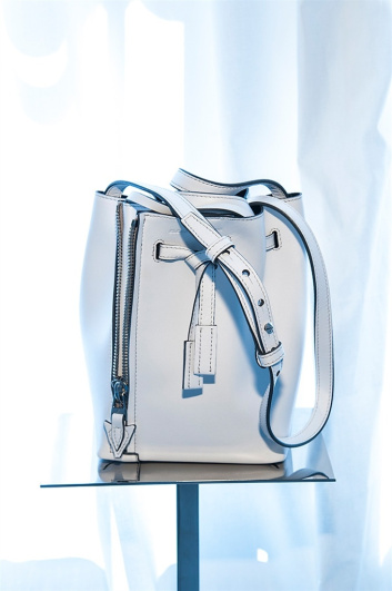 Fotoservizio/SS 2016/WOMEN/ELENA GHISELLINI/DP2/55