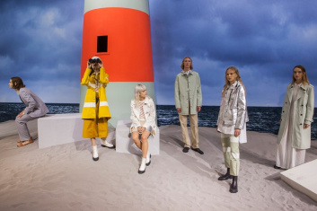 Fotoservizio/SS 2019/WOMEN/PRESENTAZIONE/FAY/DP2/30