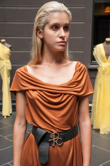 Fotoservizio/SS 2019/WOMEN/PRESENTAZIONE/RHEA COSTA/DP2/5