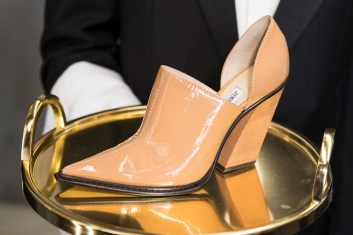 Fotoservizio/SS 2019/WOMEN/PRESENTAZIONE/JIMMY CHOO/DP2/2