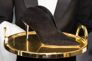 Fotoservizio/SS 2019/WOMEN/PRESENTAZIONE/JIMMY CHOO/DP2/3