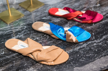 Fotoservizio/SS 2019/WOMEN/PRESENTAZIONE/JIMMY CHOO/DP2/17