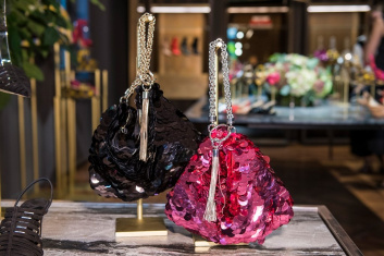 Fotoservizio/SS 2019/WOMEN/PRESENTAZIONE/JIMMY CHOO/DP2/3