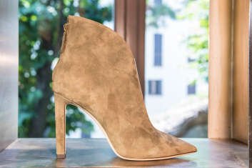 Fotoservizio/SS 2019/WOMEN/PRESENTAZIONE/JIMMY CHOO/DP2/36