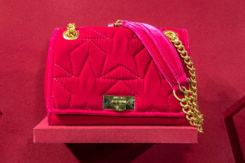 Fotoservizio/SS 2019/WOMEN/PRESENTAZIONE/JIMMY CHOO/DP2/90