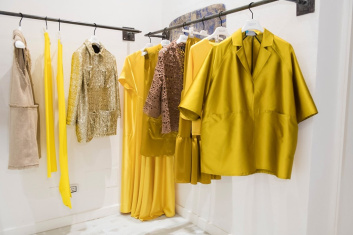 Fotoservizio/SS 2019/WOMEN/PRESENTAZIONE/GIANLUCA CAPANNOLO/DP2/26