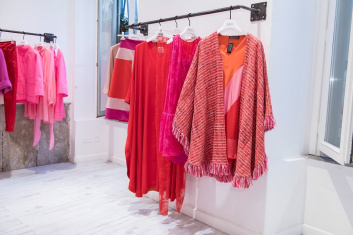 Fotoservizio/SS 2019/WOMEN/PRESENTAZIONE/GIANLUCA CAPANNOLO/DP2/38