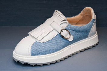 Fotoservizio/SS 2019/WOMEN/PRESENTAZIONE/DOUCAL'S/DP2/13