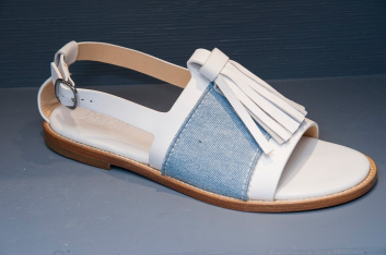 Fotoservizio/SS 2019/WOMEN/PRESENTAZIONE/DOUCAL'S/DP2/14