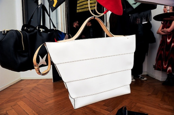 Fotoservizio/SS 2016/WOMEN/MICHELE CHIOCCIOLINI/DP2/11