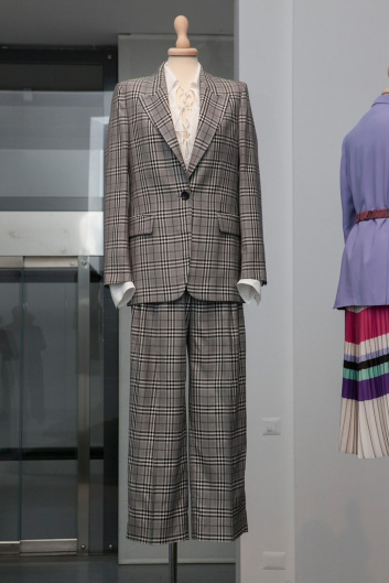 Fotoservizio/SS 2019/WOMEN/PRESENTAZIONE/SEVENTY/DP2/10