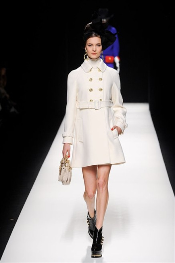 Fotoservizio/FW 2012-2013/WOMEN/MOSCHINO/14