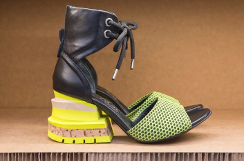 Fotoservizio/SS 2019/WOMEN/PRESENTAZIONE/AGL ATTILIO GIUSTI LEOMBRUNI/DP2/42