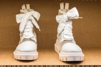 Fotoservizio/SS 2019/WOMEN/PRESENTAZIONE/AGL ATTILIO GIUSTI LEOMBRUNI/DP2/52