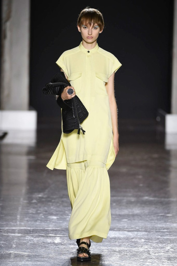 Fotoservizio/SS 2019/WOMEN/SFILATA/UJOH/DP2/6
