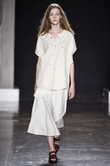 Fotoservizio/SS 2019/WOMEN/SFILATA/UJOH/DP2/14