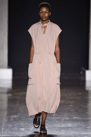 Fotoservizio/SS 2019/WOMEN/SFILATA/UJOH/DP2/7