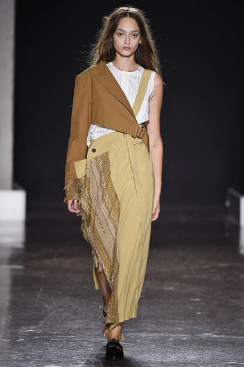 Fotoservizio/SS 2019/WOMEN/SFILATA/UJOH/DP2/35