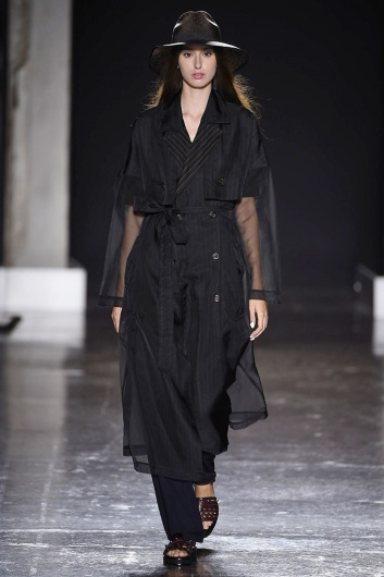 Fotoservizio/SS 2019/WOMEN/SFILATA/UJOH/DP2/36