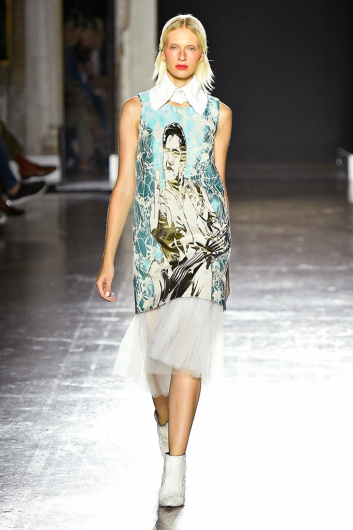 Fotoservizio/SS 2019/WOMEN/SFILATA/ULTRÀCHIC/DP2/0