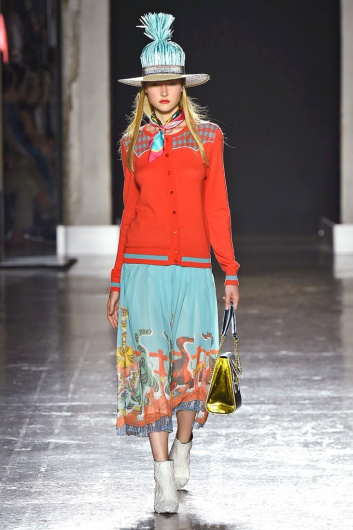 Fotoservizio/SS 2019/WOMEN/SFILATA/ULTRÀCHIC/DP2/2