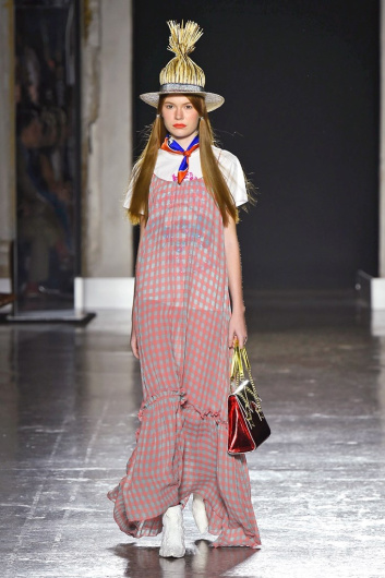 Fotoservizio/SS 2019/WOMEN/SFILATA/ULTRÀCHIC/DP2/3
