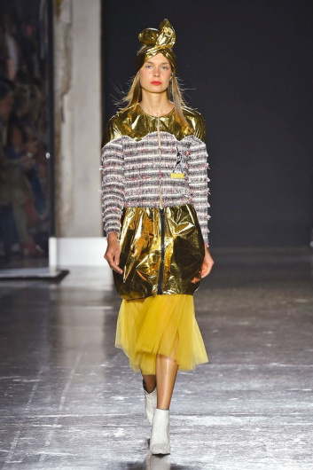 Fotoservizio/SS 2019/WOMEN/SFILATA/ULTRÀCHIC/DP2/11