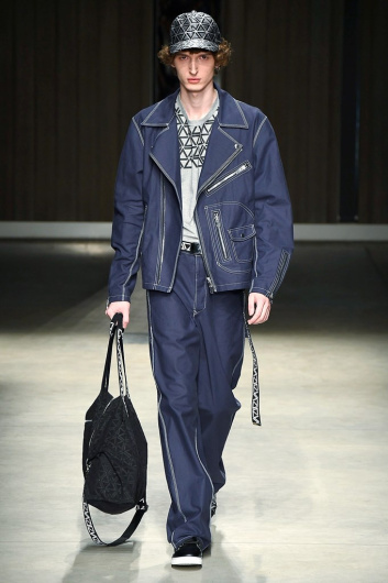 Fotoservizio/SS 2019/WOMEN/SFILATA/ATSUSHI NAKASHIMA/DP2/3