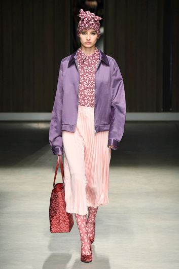 Fotoservizio/SS 2019/WOMEN/SFILATA/ATSUSHI NAKASHIMA/DP2/0