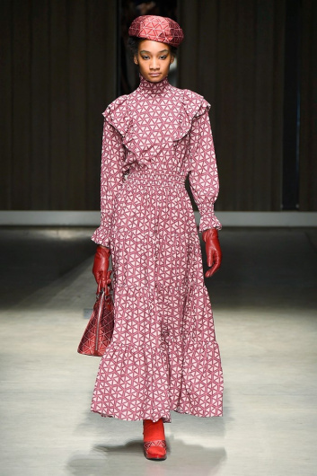 Fotoservizio/SS 2019/WOMEN/SFILATA/ATSUSHI NAKASHIMA/DP2/1