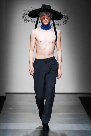Fotoservizio/FW 19-20/MEN/SFILATA/FRANKIE MORELLO/DP2/2