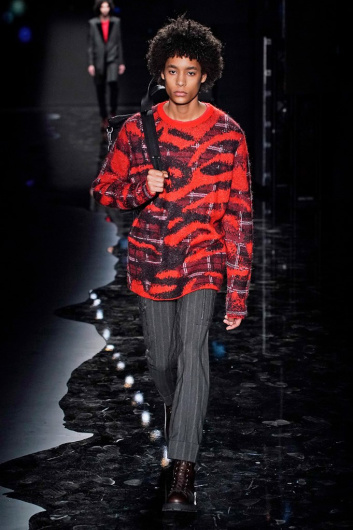 Fotoservizio/FW 19-20/MEN/SFILATA/NEIL BARRETT/DP2/1