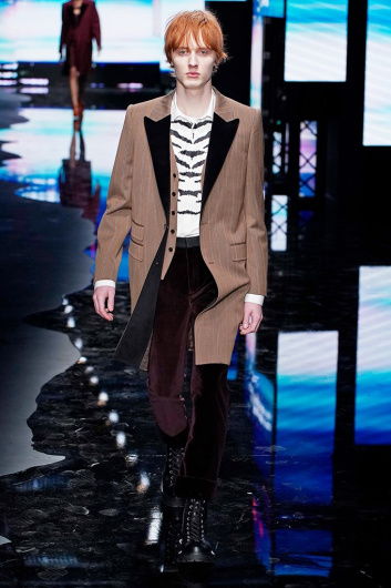 Fotoservizio/FW 19-20/MEN/SFILATA/NEIL BARRETT/DP2/4