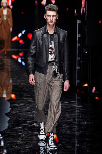 Fotoservizio/FW 19-20/MEN/SFILATA/NEIL BARRETT/DP2/4